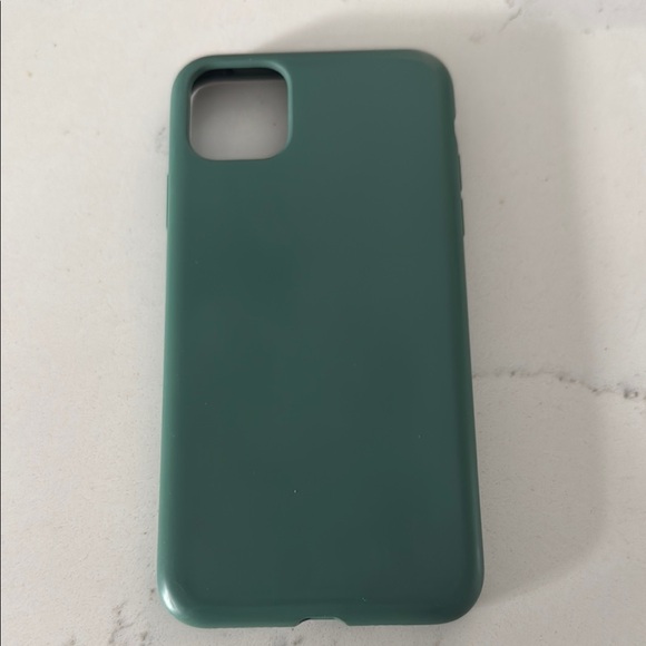 Matte Green Silicone Phone Case for iPhone - Picture 1 of 2